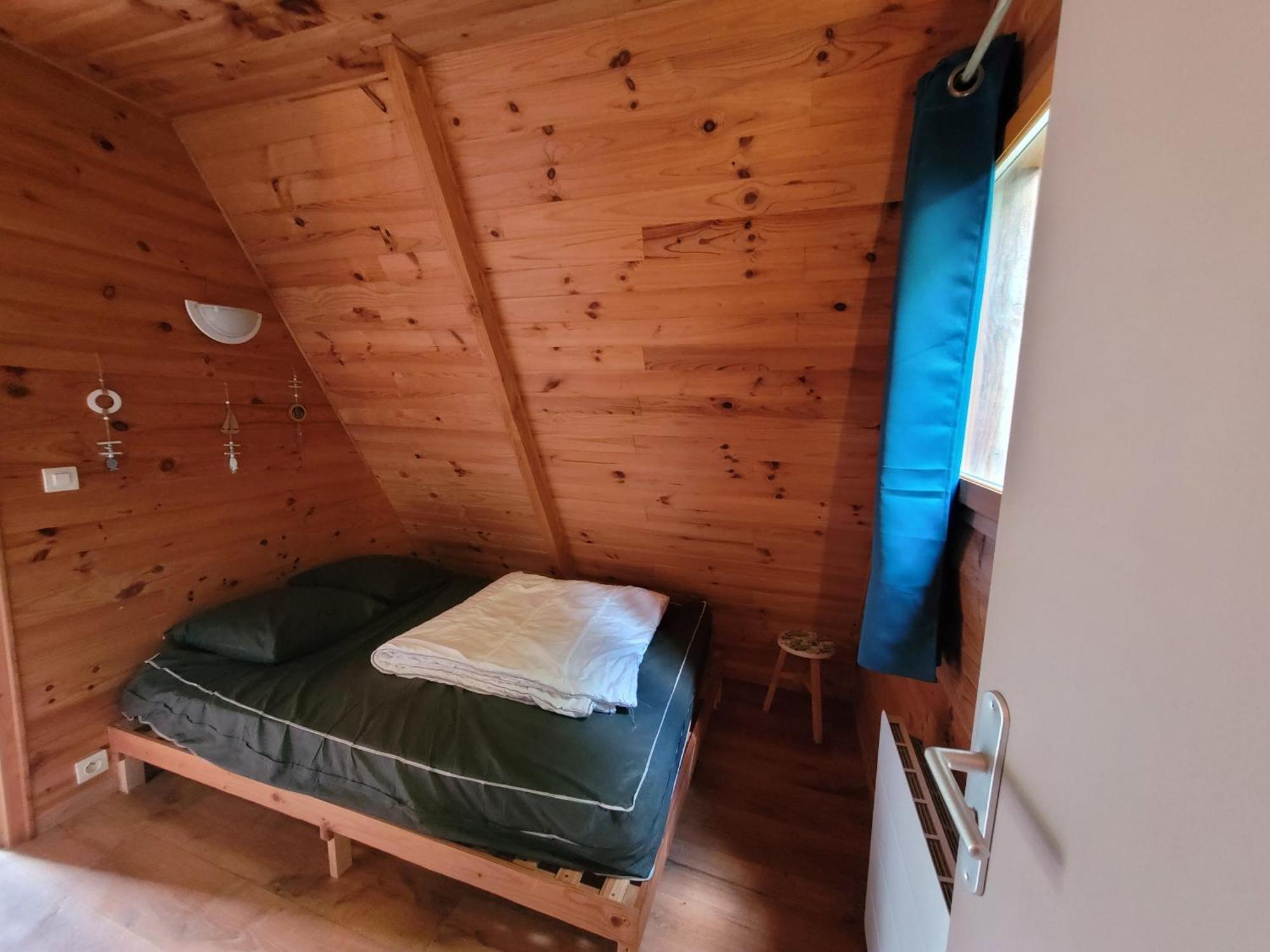 Camping Les Hirondelles Bourg-Sainte-Marie Exterior photo
